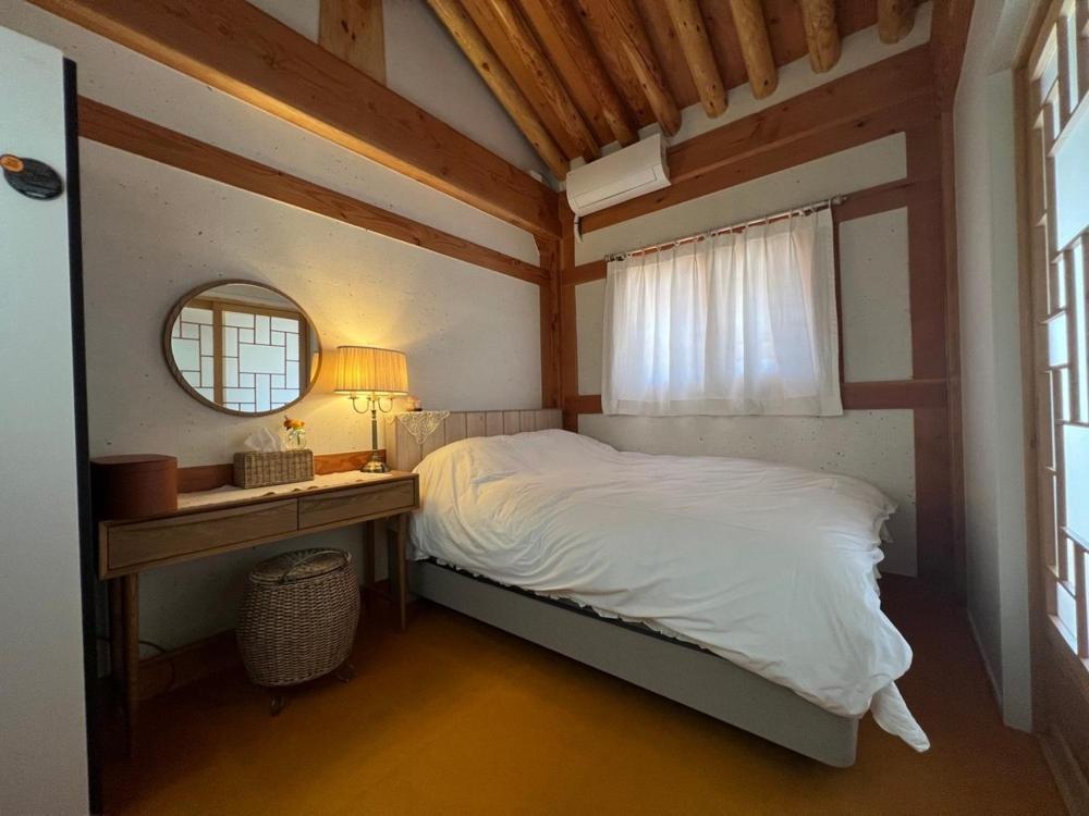 Отель Gyeongju Hwangridan Casa De Номер фото